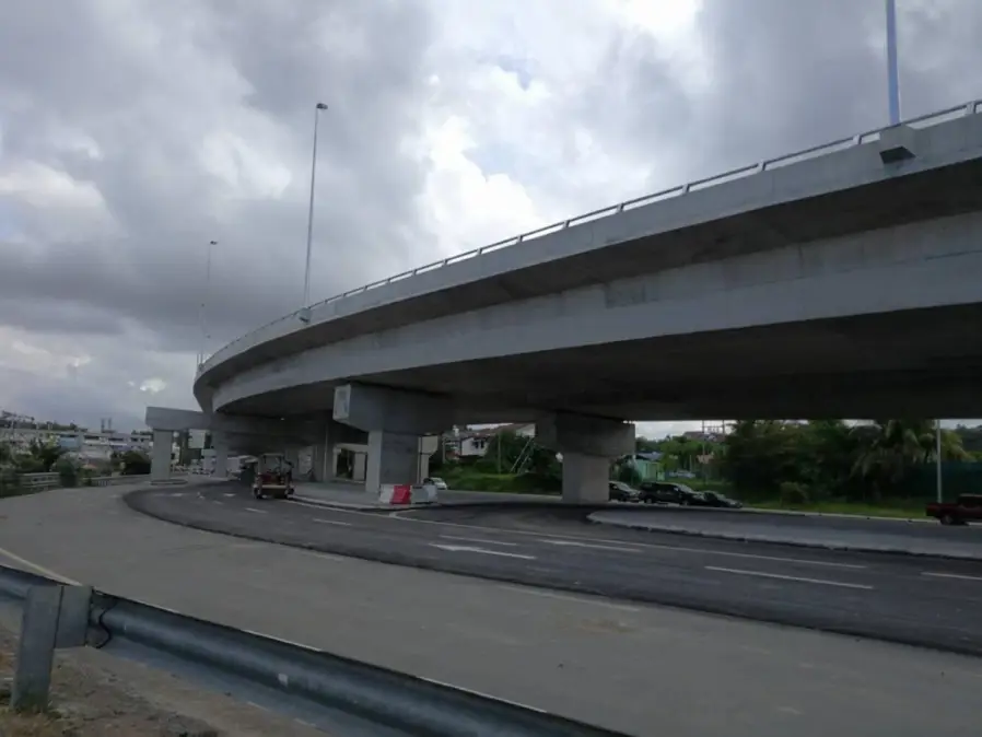 马来西亚沙巴州亚庇市第三大道二期大桥项目